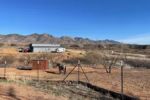 11 Azteca Ct, Nogales, AZ 85621 - Photo 1