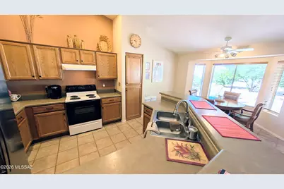 38774 S Desert Bluff Drive, Saddlebrooke, AZ 85739 - Photo 4