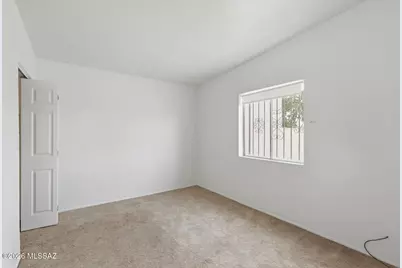 1105 E Garden Loop, Tucson, AZ 85706 - Photo 10