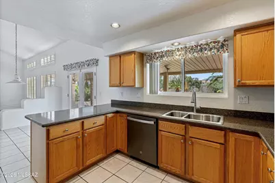 8135 N Pocono Way, Tucson, AZ 85743 - Photo 14