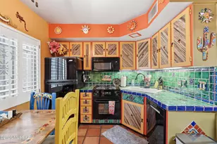 146 W Calle Del Ano, Green Valley, AZ 85614 - Photo 14