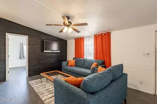 2424 S Cottonwood Ln, Tucson, AZ 85713 - Photo 4