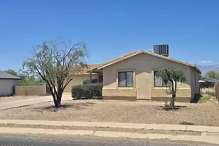 2109 E Pinal Vista, Tucson, AZ 85713 - Photo 2