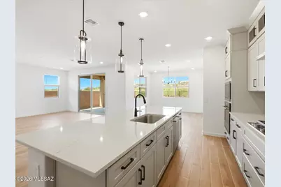 11089 N Shore Cliff Drive, Oro Valley, AZ 85737 - Photo 2