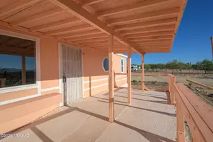10625 S Cherokee Ln, Tucson, AZ 85736 - Photo 2