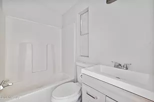 10625 S Cherokee Ln, Tucson, AZ 85736 - Photo 14