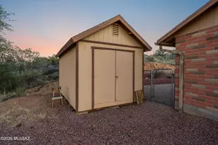 881 N Mountain View Dr, Oracle, AZ 85623 - Photo 26