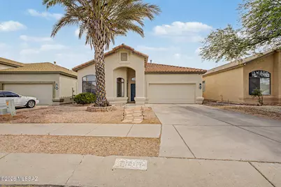 10007 E Via Del Fandango, Tucson, AZ 85747 - Photo 1
