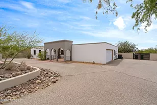 9420 E Ravine Trail, Tucson, AZ 85749 - Photo 2