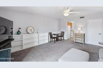1376 S Desert Meadows Circle, Green Valley, AZ 85614 - Photo 10