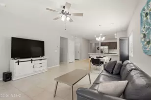 125 E Calle Vivaz, Green Valley, AZ 85614 - Photo 12