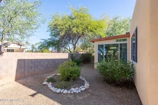 529 E Wagon Bluff Dr, Tucson, AZ 85704 - Photo 10
