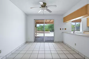 1721 S Kevin Dr, Tucson, AZ 85748 - Photo 10