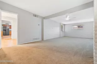 9460 E Pikes Peak Dr, Tucson, AZ 85710 - Photo 18