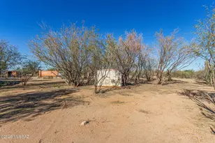 5951 N Chaparral Rd, Tucson, AZ 85743 - Photo 18