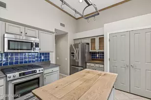 10142 N Bighorn Butte Dr, Tucson, AZ 85737 - Photo 12