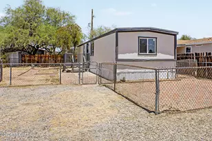2840 W Palm Vista St, Tucson, AZ 85705 - Photo 2