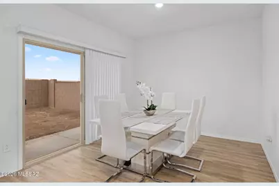 10419 W Guildford Lane, Marana, AZ 85653 - Photo 10