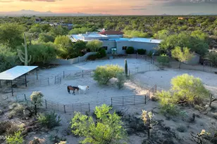 5251 W Desert Falcon Ln, Tucson, AZ 85742 - Photo 2