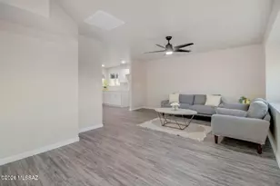 8202 E Kenyon Dr, Tucson, AZ 85710 - Photo 6