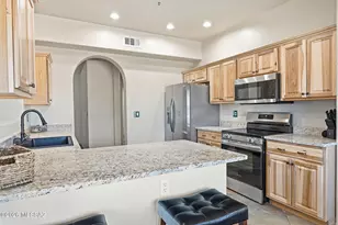 2427 S Orchard View Dr, Green Valley, AZ 85614 - Photo 10