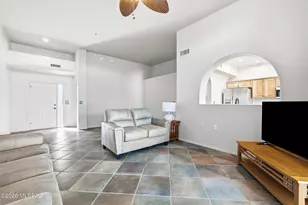 2427 S Orchard View Dr, Green Valley, AZ 85614 - Photo 4