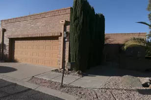 1690 W Retorno De Manana, Green Valley, AZ 85622 - Photo 2