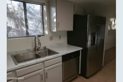 1690 W Retorno De Manana, Green Valley, AZ 85622 - Photo 14
