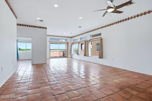 2327 S Cliff Dr, Green Valley, AZ 85614 - Photo 10