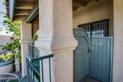 7666 E 22nd Street #APT 46, Tucson, AZ 85710 - Photo 2