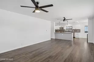 4239 E 4th St, Tucson, AZ 85711 - Photo 6