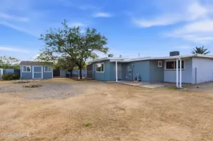 7575 E Persimmon Dr, Tucson, AZ 85730 - Photo 4