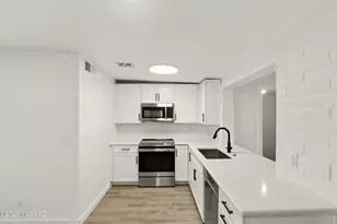 7575 E Persimmon Dr, Tucson, AZ 85730 - Photo 12