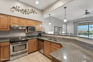 5775 S Camino Del Sol, Green Valley, AZ 85622 - Photo 10