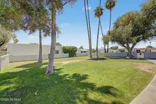 660 E River Rd, Tucson, AZ 85718 - Photo 42