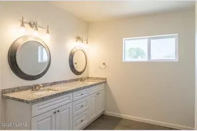 4153 E Bermuda Street #A, Tucson, AZ 85712 - Photo 6