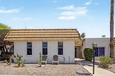 660 E River Road #APT H, Tucson, AZ 85704 - Photo 2