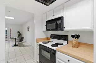 2852 W Sheryl Dr, Tucson, AZ 85713 - Photo 10