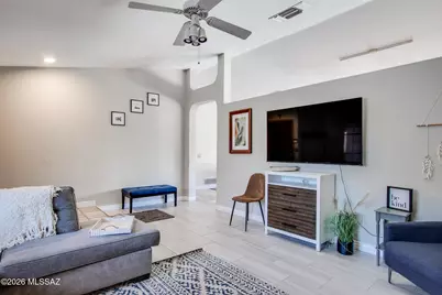 1480 W Canyon Shadows Lane, Tucson, AZ 85737 - Photo 6
