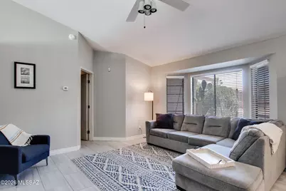 1480 W Canyon Shadows Lane, Tucson, AZ 85737 - Photo 4