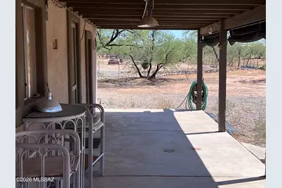 11990 W Kathie Ann Drive, Tucson, AZ 85735 - Photo 2