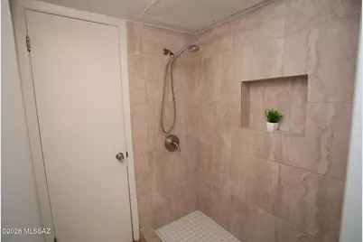 1620 N Wilmot Road #UNIT F118, Tucson, AZ 85712 - Photo 16