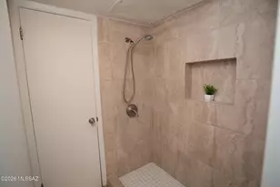 1620 N Wilmot Rd, Tucson, AZ 85712 - Photo 16