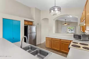 9533 N Englewood Dr, Tucson, AZ 85743 - Photo 12