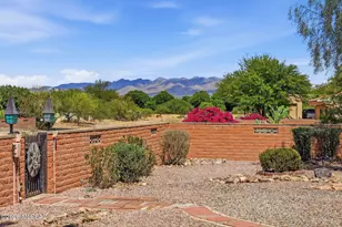 143 E Santa Chalice Dr, Green Valley, AZ 85614 - Photo 2