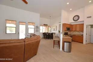 7858 W Wolf Spider Pl, Tucson, AZ 85735 - Photo 4