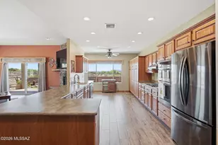 646 E Bent Branch Pl, Green Valley, AZ 85614 - Photo 18
