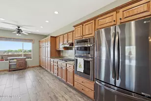 646 E Bent Branch Pl, Green Valley, AZ 85614 - Photo 20