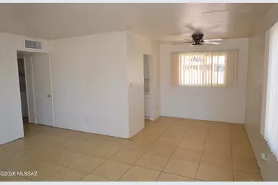 4650 E 19th Street, Tucson, AZ 85711 - Photo 2