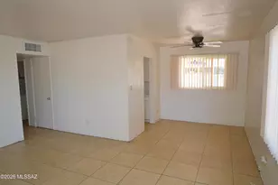 4650 E 19th St, Tucson, AZ 85711 - Photo 2